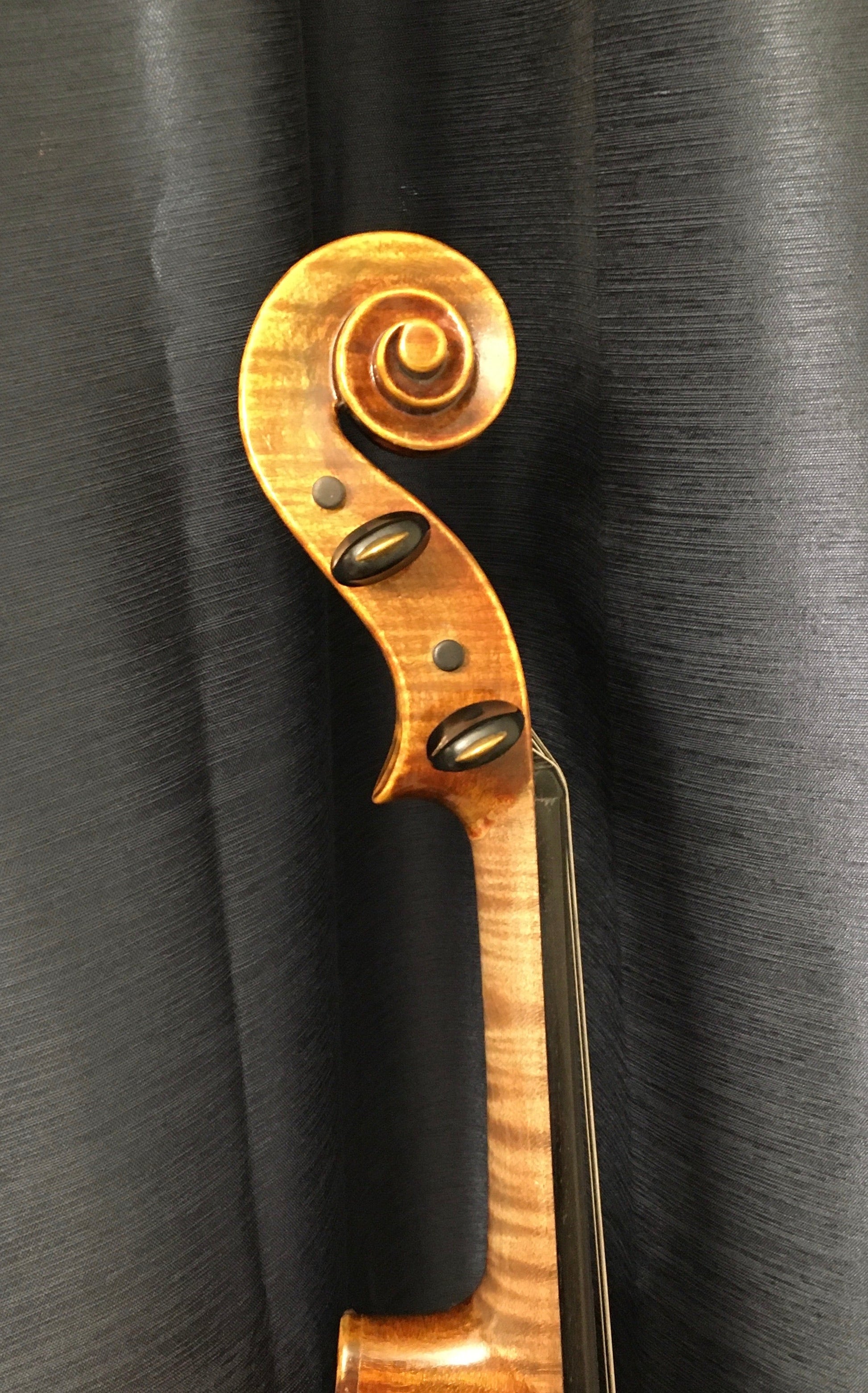 Filip Tomov - Handmade Viola Strings, Bows & More